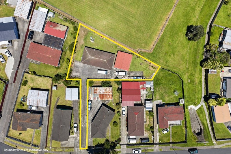 43 Israel Avenue, Clover Park, Auckland - Carousel 1