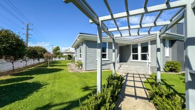 633 Queen Sh25 Street, THAMES, Thames - Carousel 1