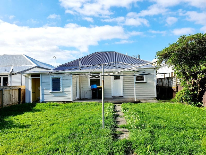45 Ava Street, Petone, Lower Hutt - Carousel 14