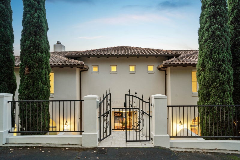 82 Tautari Street, Orakei, Auckland - Carousel 2