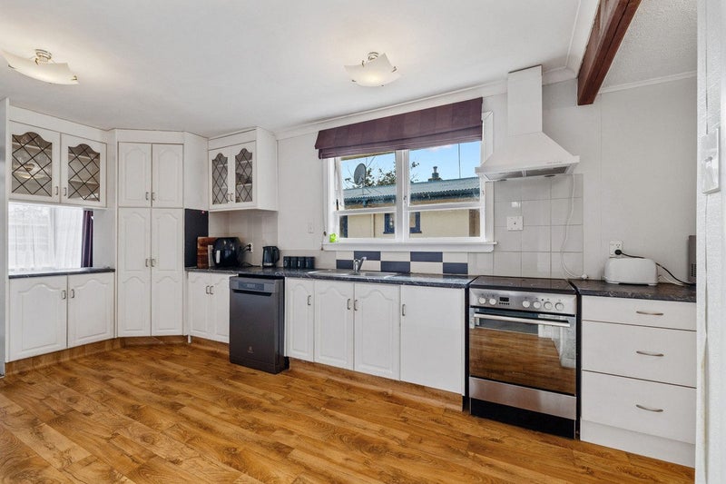 5 Hartley Place, Awapuni, Palmerston North - Carousel 2