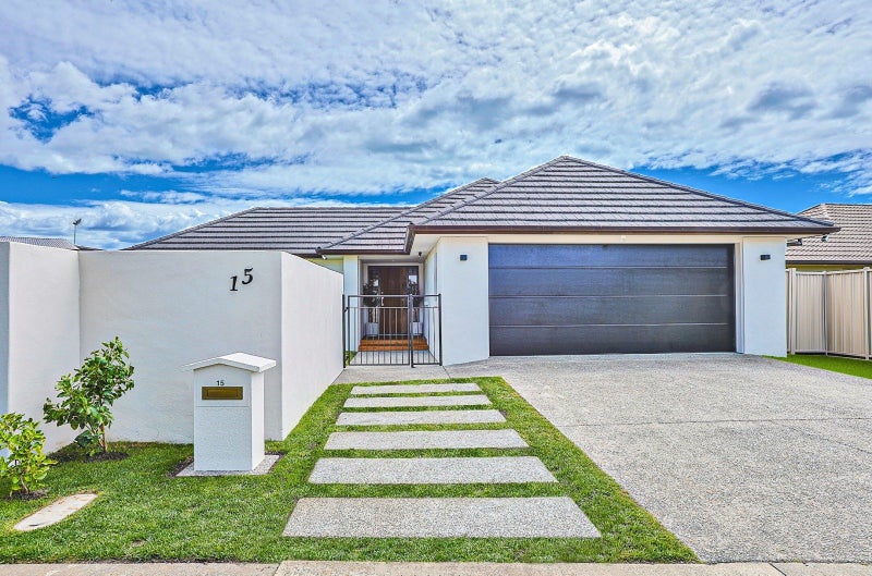 15 Pinotage Drive, Greenmeadows, Napier - Carousel 1