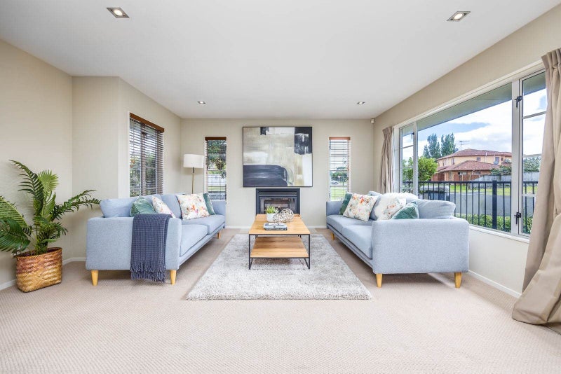 2 Elwyn Close, Flat Bush, Auckland - Carousel 2