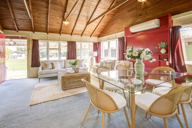 28 Rotten Row, Waikuku Beach - Carousel 1
