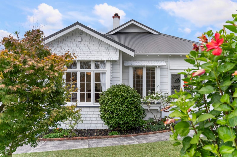 45 Seaview Road, Remuera, Auckland - Carousel 1