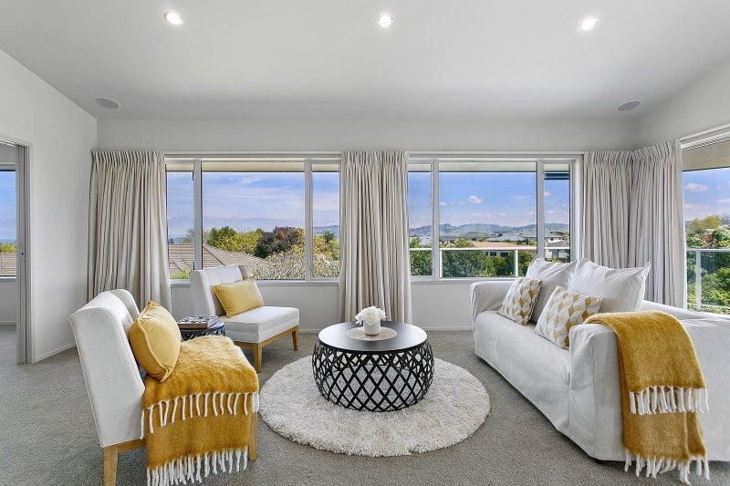 19 Magnolia Rise, Waipahihi, Taupo - Carousel 2