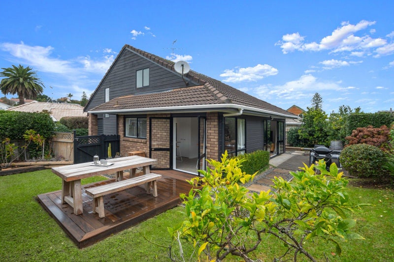 2/10 Lonsdale Street, Ellerslie, Auckland - Carousel 1