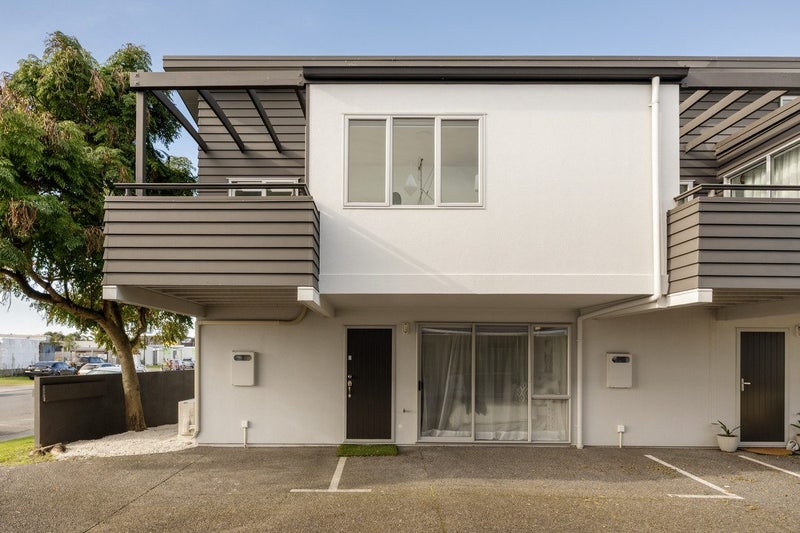 1/10 Enterprise Drive, Papamoa Beach, Tauranga, Bay Of Plenty - Carousel 1