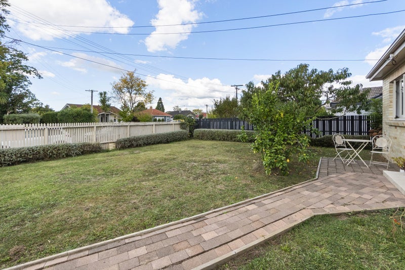 9A St Olpherts Avenue, Hamilton East, Hamilton - Carousel 23