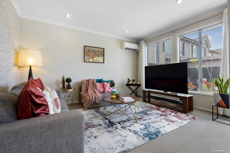7L Clearwater Cove, West Harbour, Auckland - Carousel 2