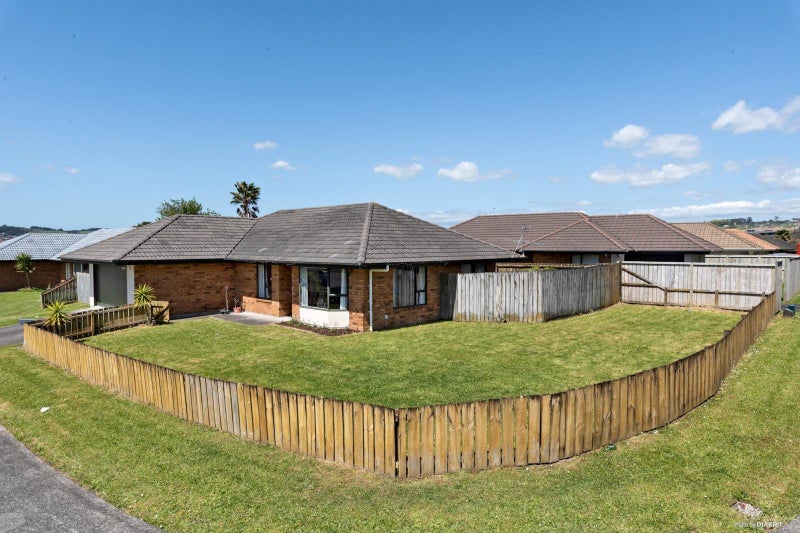 1 Glen Osborne Terrace, Flat Bush, Auckland - Carousel 2