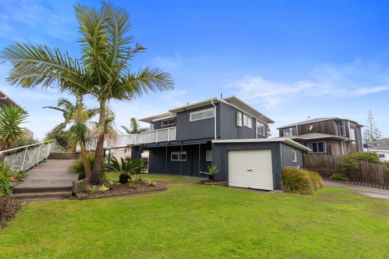 1055 Papamoa Beach Road, Papamoa Beach, Papamoa - Carousel 2