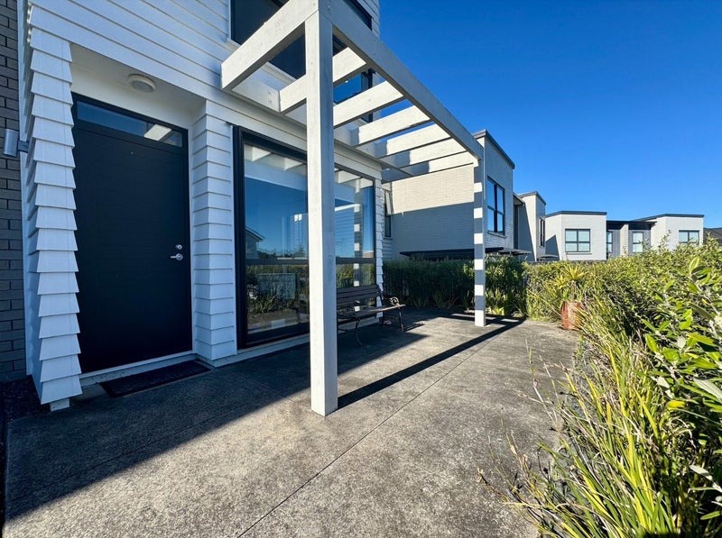 62 Matairangi Avenue, Totara Heights, Auckland - Carousel 2