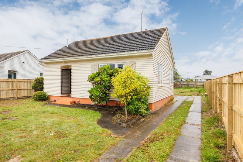 30 Monmouth Street, Feilding, Feilding - Carousel 1