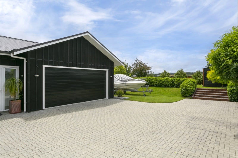 16 Pukenamu Road, Rainbow Point, Taupo - Carousel 27