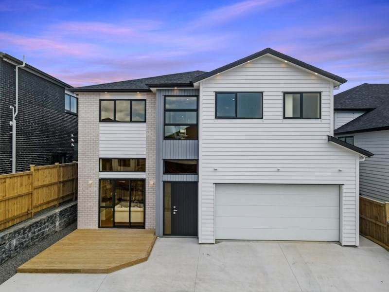 63 Koromeke Street, Flat Bush, Manukau City, Auckland - Carousel 1