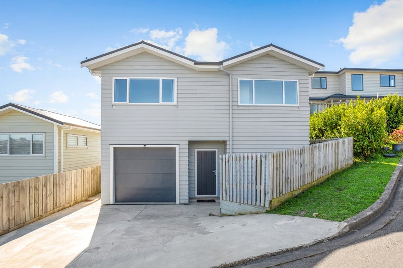 34 Trelawny Terrace, Grenada Village, Wellington - Carousel 1