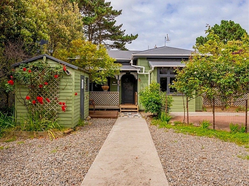 7 Arthur Street, Waikawa Beach, Manakau - Carousel 1