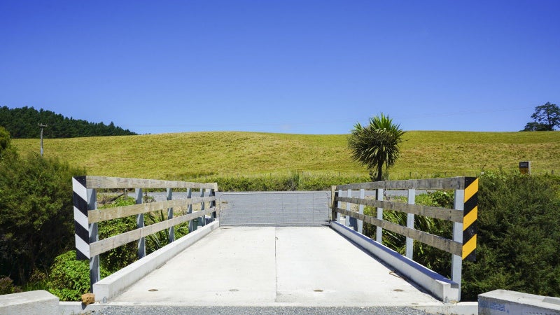 0 State Highway 25, Waitakaruru, Ngatea - Carousel 19