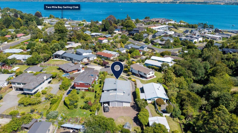 54 Tremaine Avenue, Two Mile Bay, Taupo - Carousel 2
