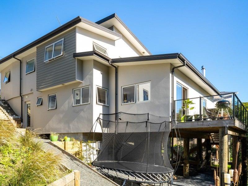 33 Tower Avenue, Waverley, Dunedin - Carousel 1