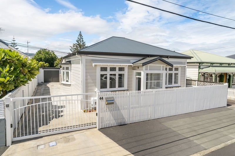 44 Queen Street, Petone, Lower Hutt, Wellington - Carousel 1
