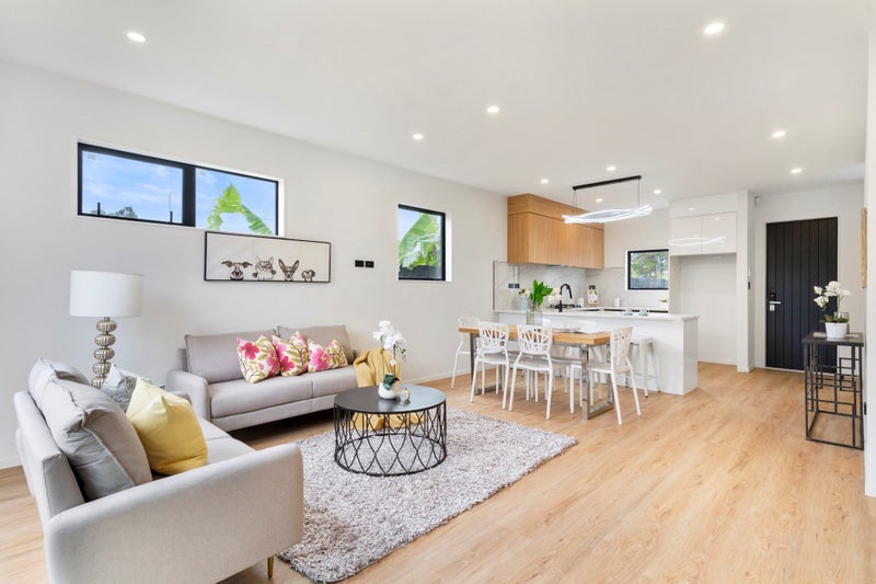 6/48 Allen Street, Māngere East, Auckland - Carousel 1