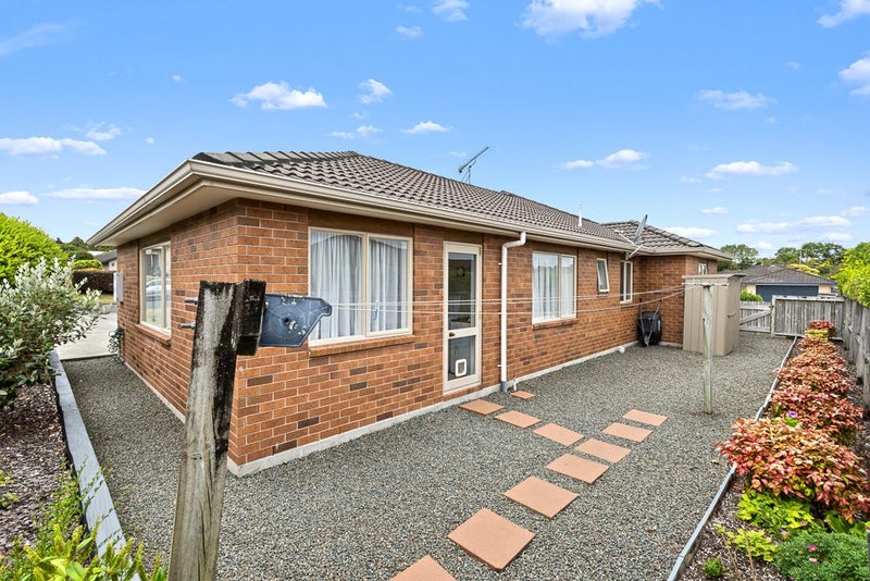 1 Ashmore Crescent, Warkworth, Warkworth - Carousel 2