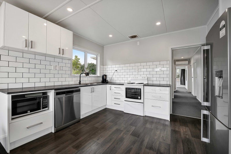 46 Celia Street, Stratford - Carousel 2