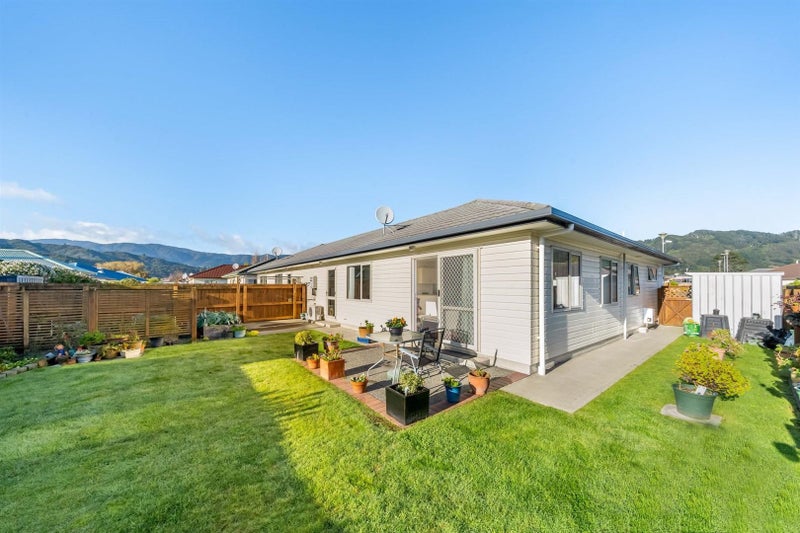 Property Valuation for 2 Woodland Mews, Wainuiomata, Lower Hutt Trade