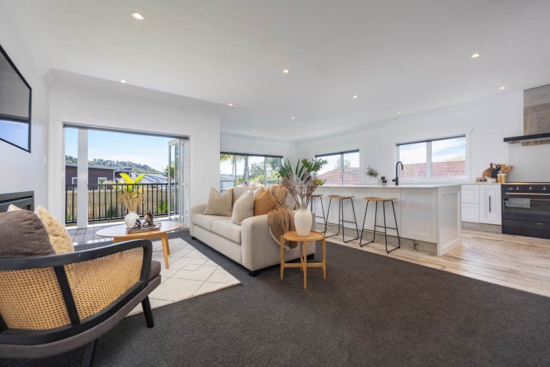 97 Konini Road, Titirangi, Auckland - Carousel 2