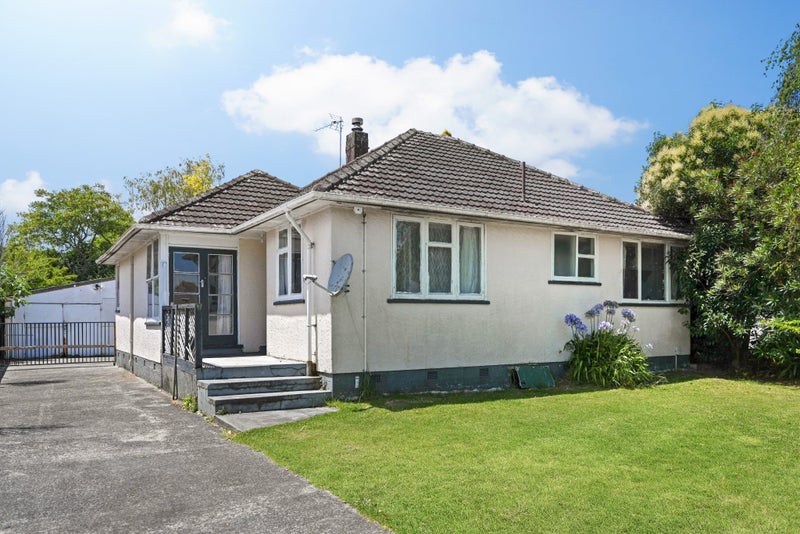63 Paul Crescent, Fairfield, Hamilton - Carousel 1
