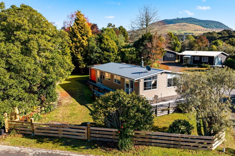 13 Rangiwhero Street, Omori, Tūrangi - Carousel 2