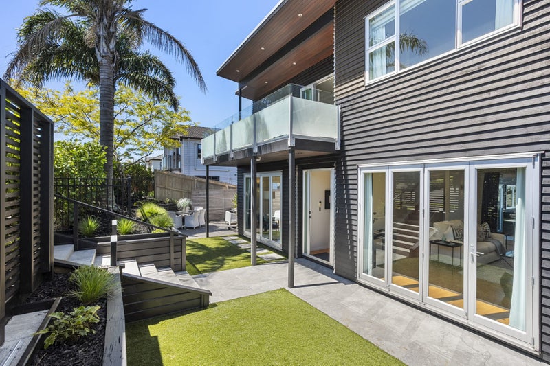 63 Esperance Road, Glendowie, Auckland - Carousel 1