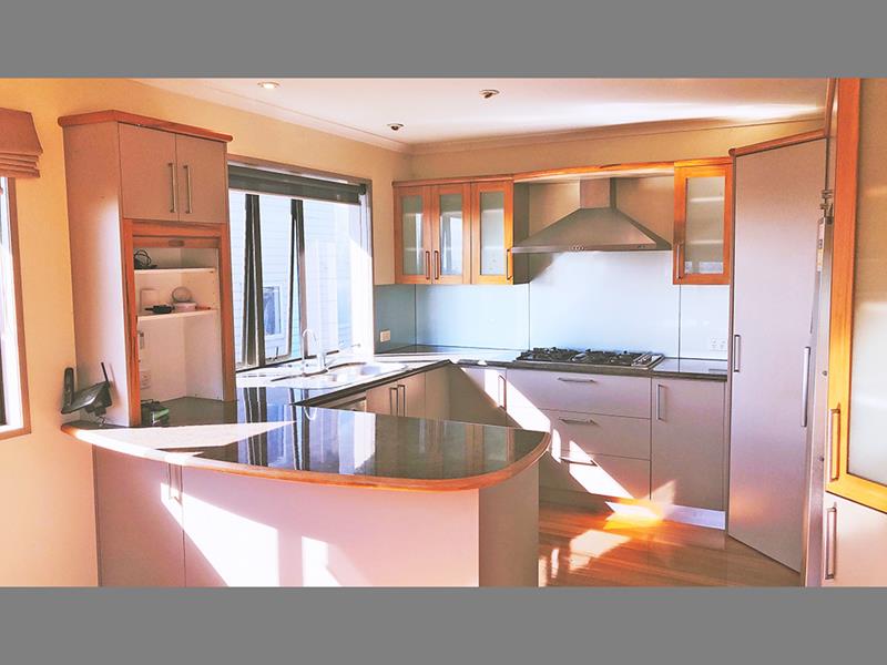 17A Grassways Avenue, Pakuranga, Auckland - Carousel 2