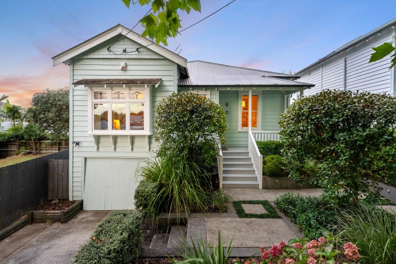 15 Browning Street, Grey Lynn, Auckland - Carousel 1