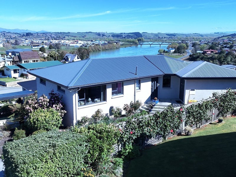 5 Lincoln Terrace, Balclutha - Carousel 1