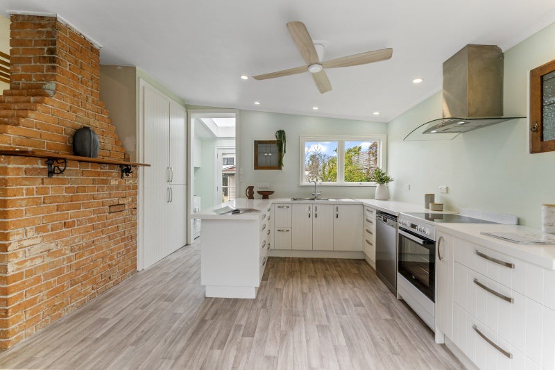 11 Waimea West Road, Brightwater - Carousel 2