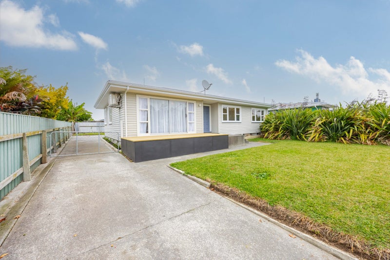 37 Alexander Avenue, Onekawa, Napier - Carousel 17