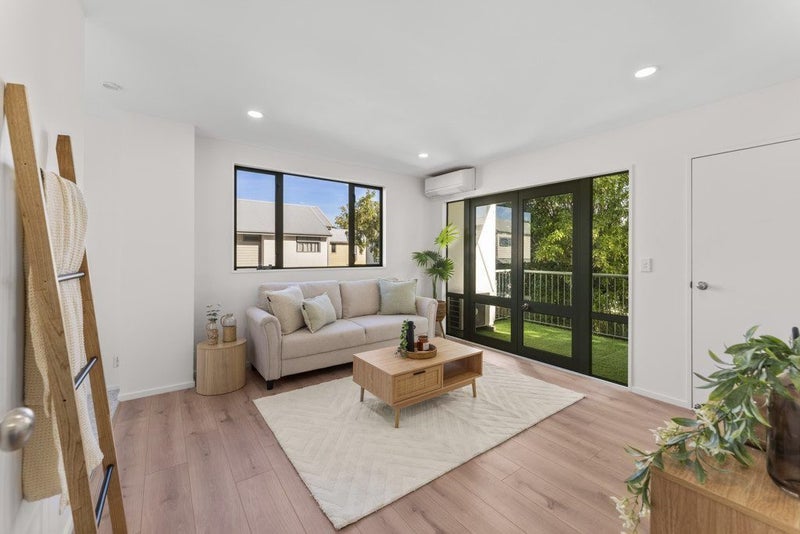 4/2 Rex Street, Riccarton, Christchurch - Carousel 1