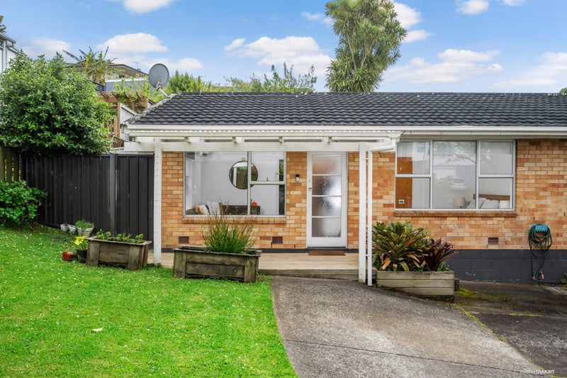 1/28 Lush Avenue, St Johns, Auckland - Carousel 1