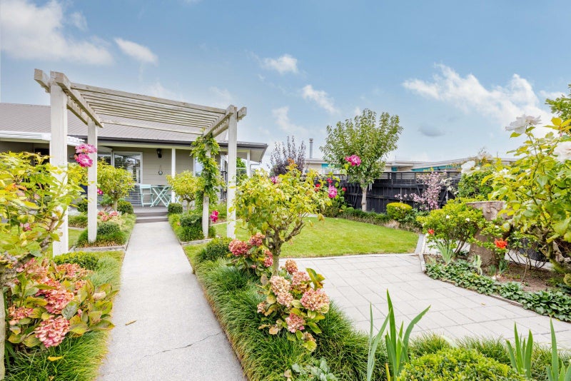31 Fife Crescent, Tamatea, Napier - Carousel 1