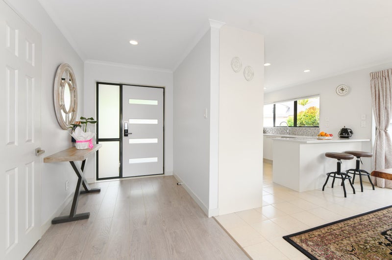 26 Bushlands Park Drive, Albany, Auckland - Carousel 2