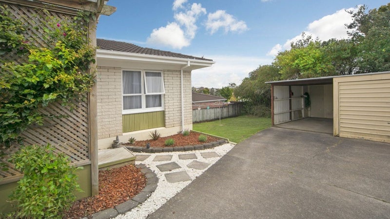 2/47 The Avenue, Lynfield, Auckland - Carousel 1