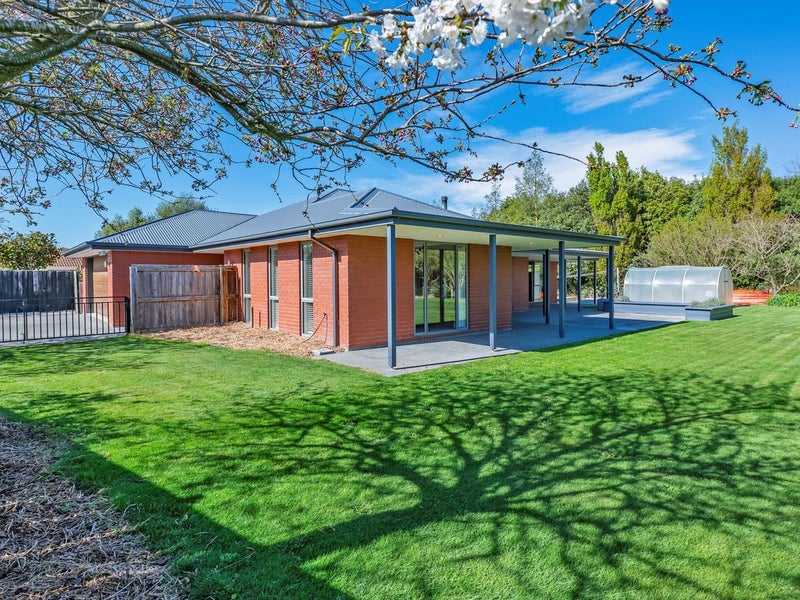 4 Perrin Place, Darfield, Darfield - Carousel 2