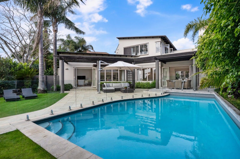2/2 Clifton Road, Hauraki, Auckland - Carousel 1