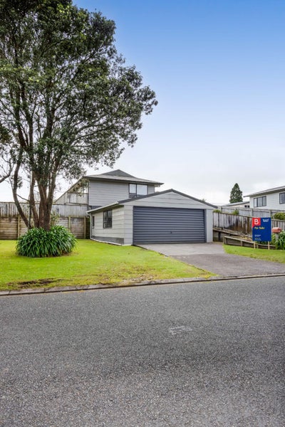 10 Aratapu Street, Waitara, Waitara - Carousel 1