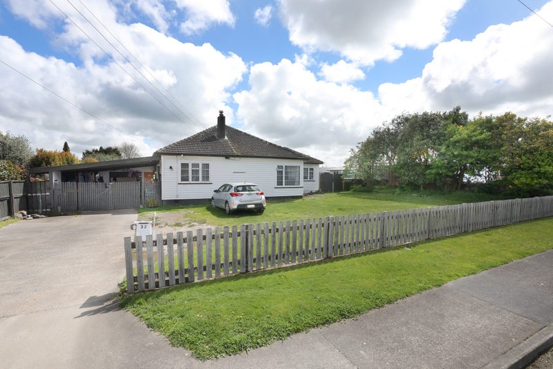 32 Drake Street, Feilding, Feilding - Carousel 1