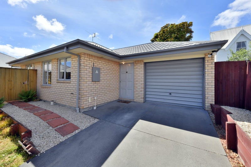 33 Hornbrook Street, Waltham, Christchurch - Carousel 2