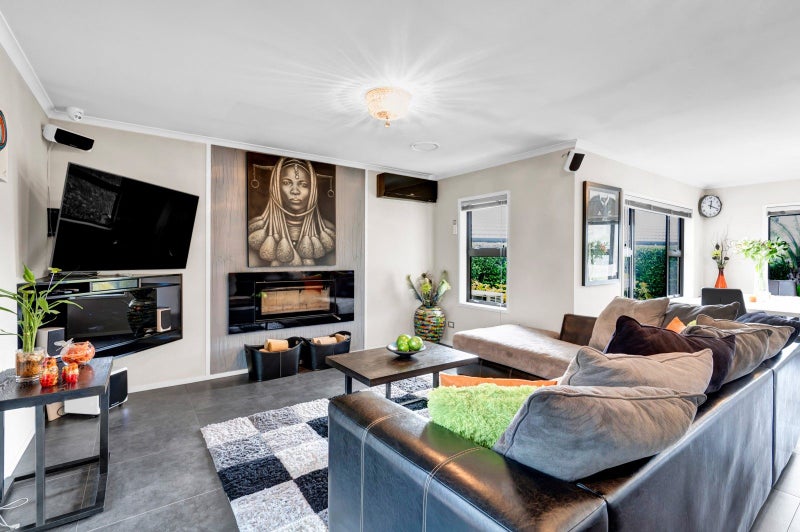 40 Redwood Crescent, Hurdon, New Plymouth - Carousel 1